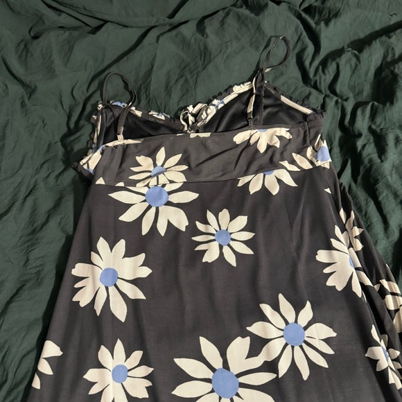 American Eagle Outfitters Black Floral Midi Dress | The Summer I Turned Pretty - Picture 5 of 8